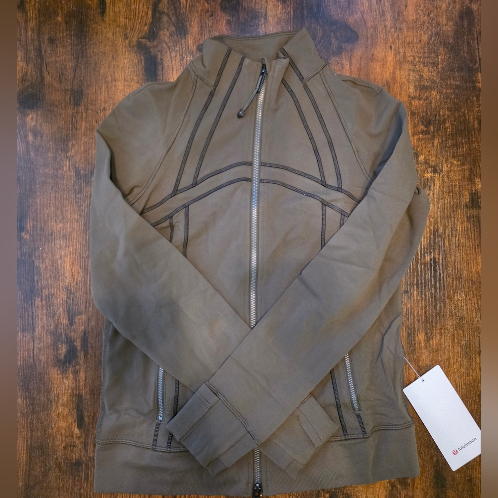 Lululemon Define Track Jacket *Luon Size 6 New